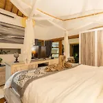 2 Bedroom Villa With Pool Seminyak With Car Park