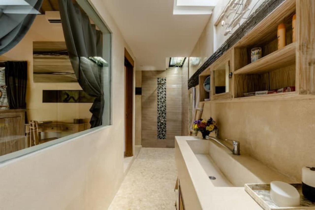 Villa 2 Bedroom With Pool With Car Park Seminyak (Bali)