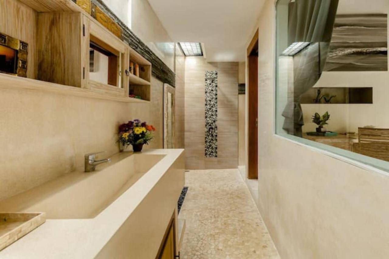 Villa 2 Bedroom With Pool With Car Park Seminyak (Bali)