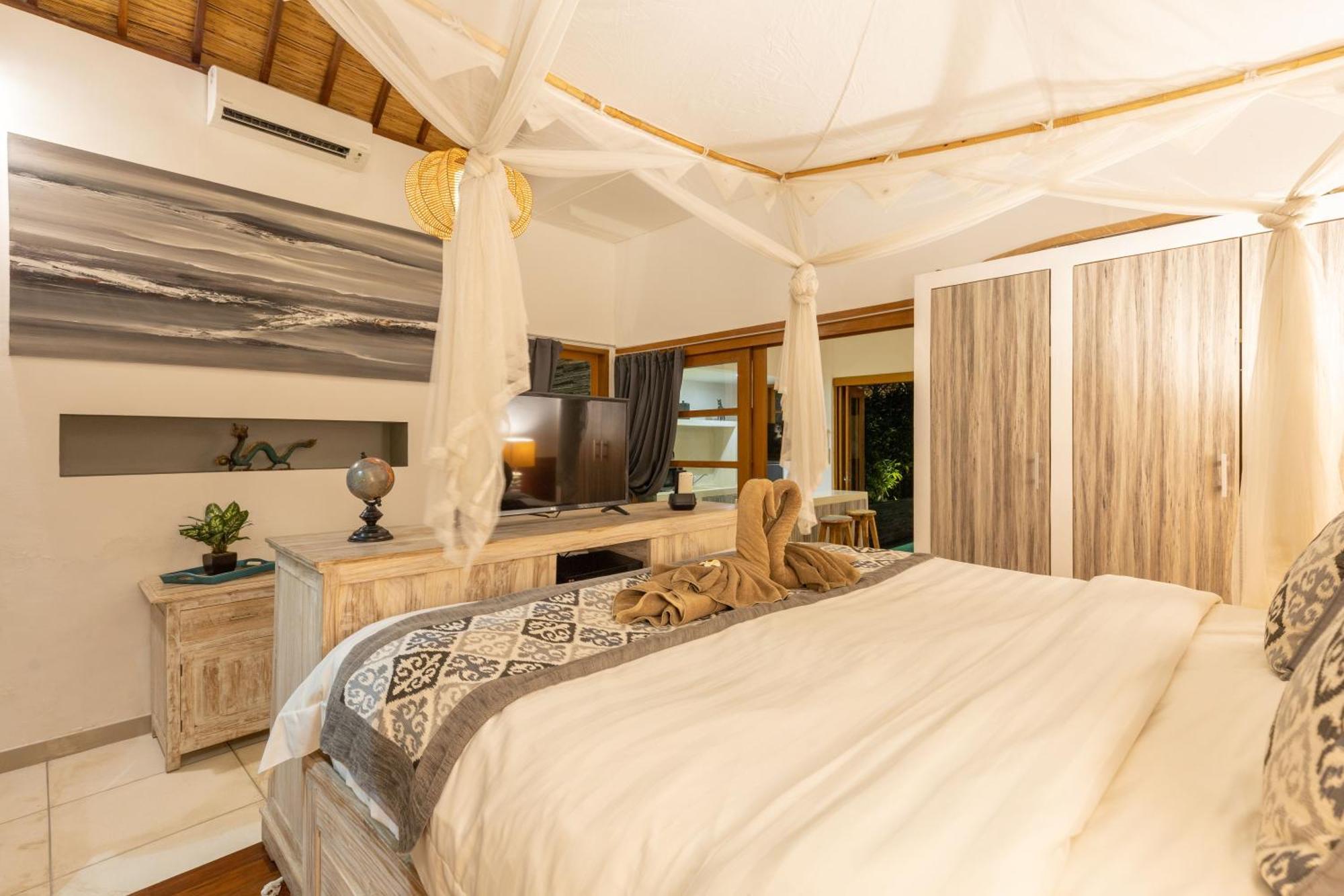 2 Bedroom With Pool With Car Park * Seminyak (Bali)