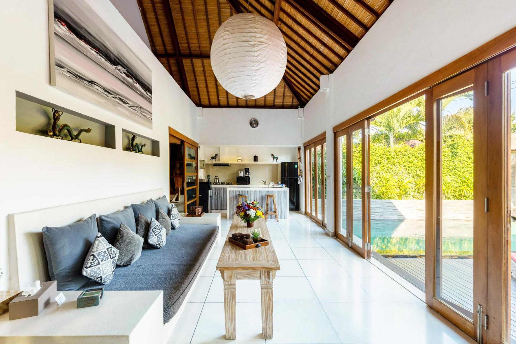 2 Bedroom With Pool With Car Park Villa *